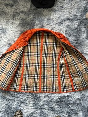 🏴󠁧󠁢󠁥󠁮󠁧󠁿 Burberry Quilted Orange Jacket with Nova Check lining
